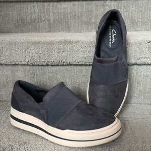Clark’s Cloud steppers slip on shoes